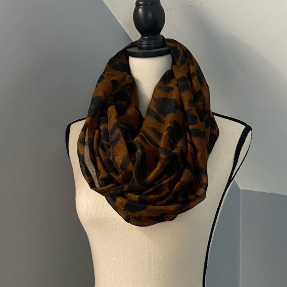 Infinity scarf - Picture 2 of 2